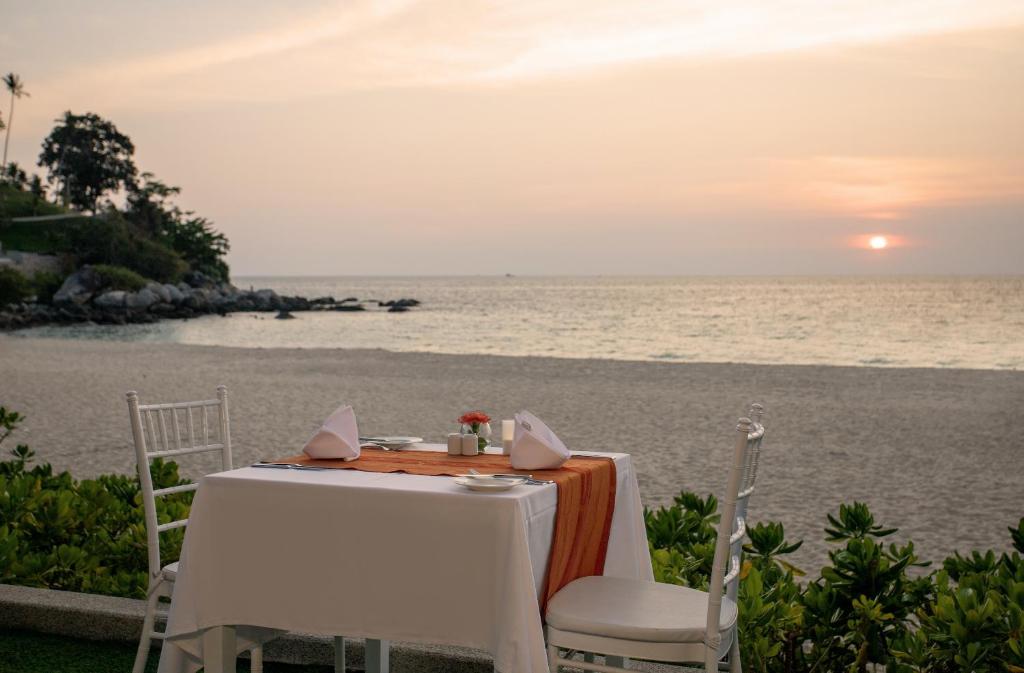 Katathani phuket 03