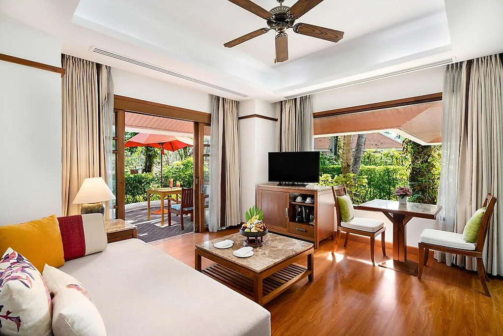 Santiburi Beach Resort 02