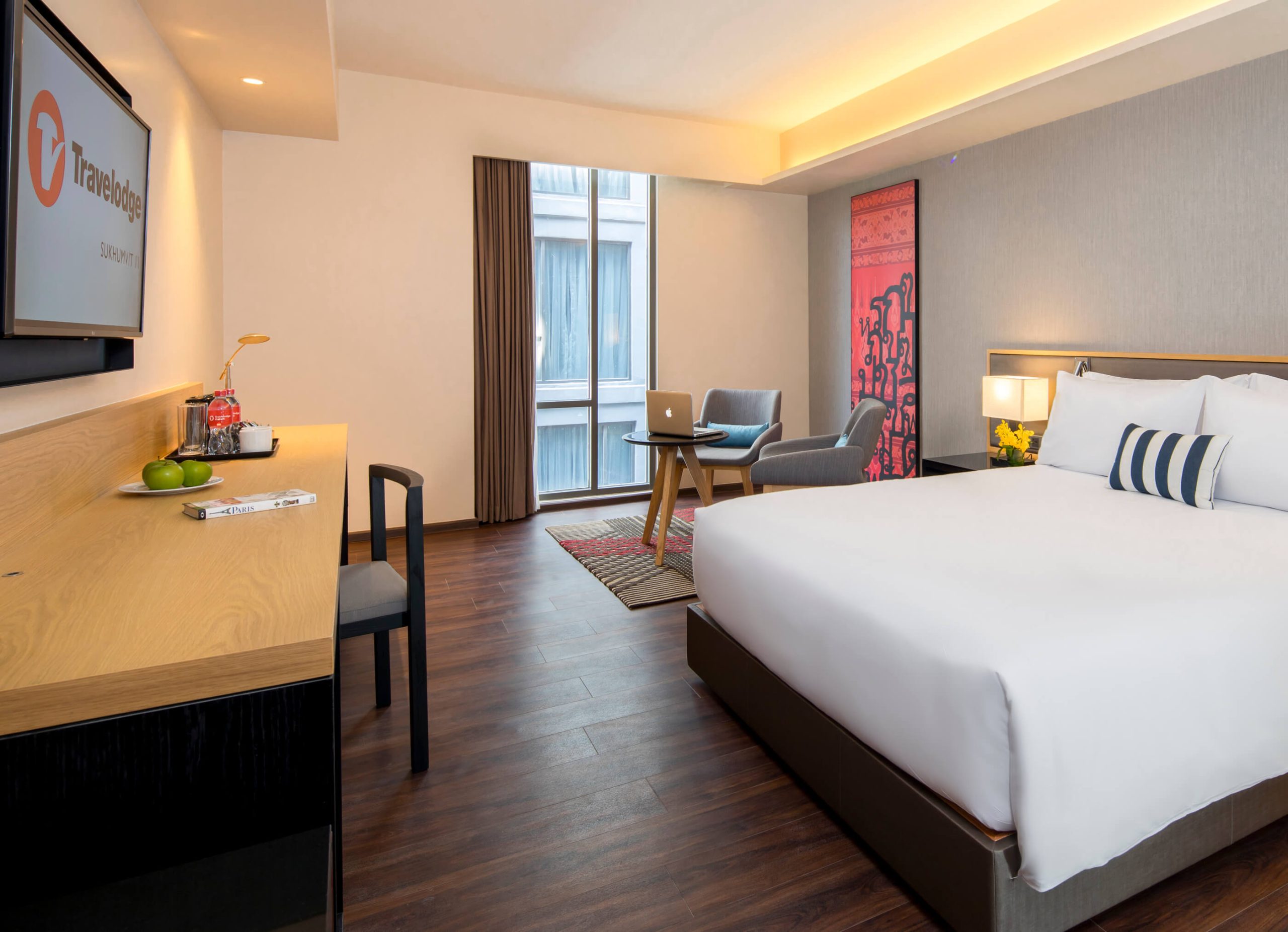 Travelodge Sukhumvit 11 Deluxe plus Queen