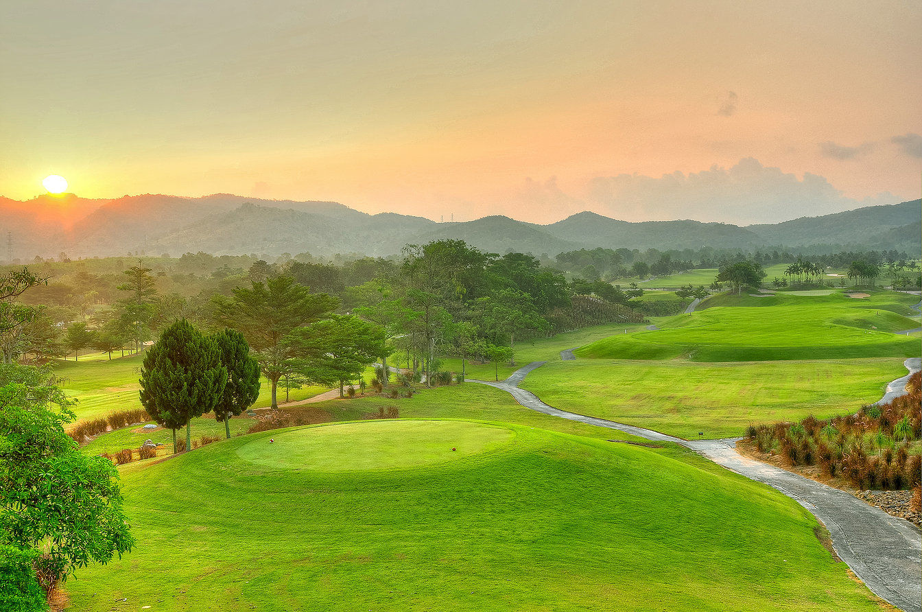 rayong green valley country club cover picture