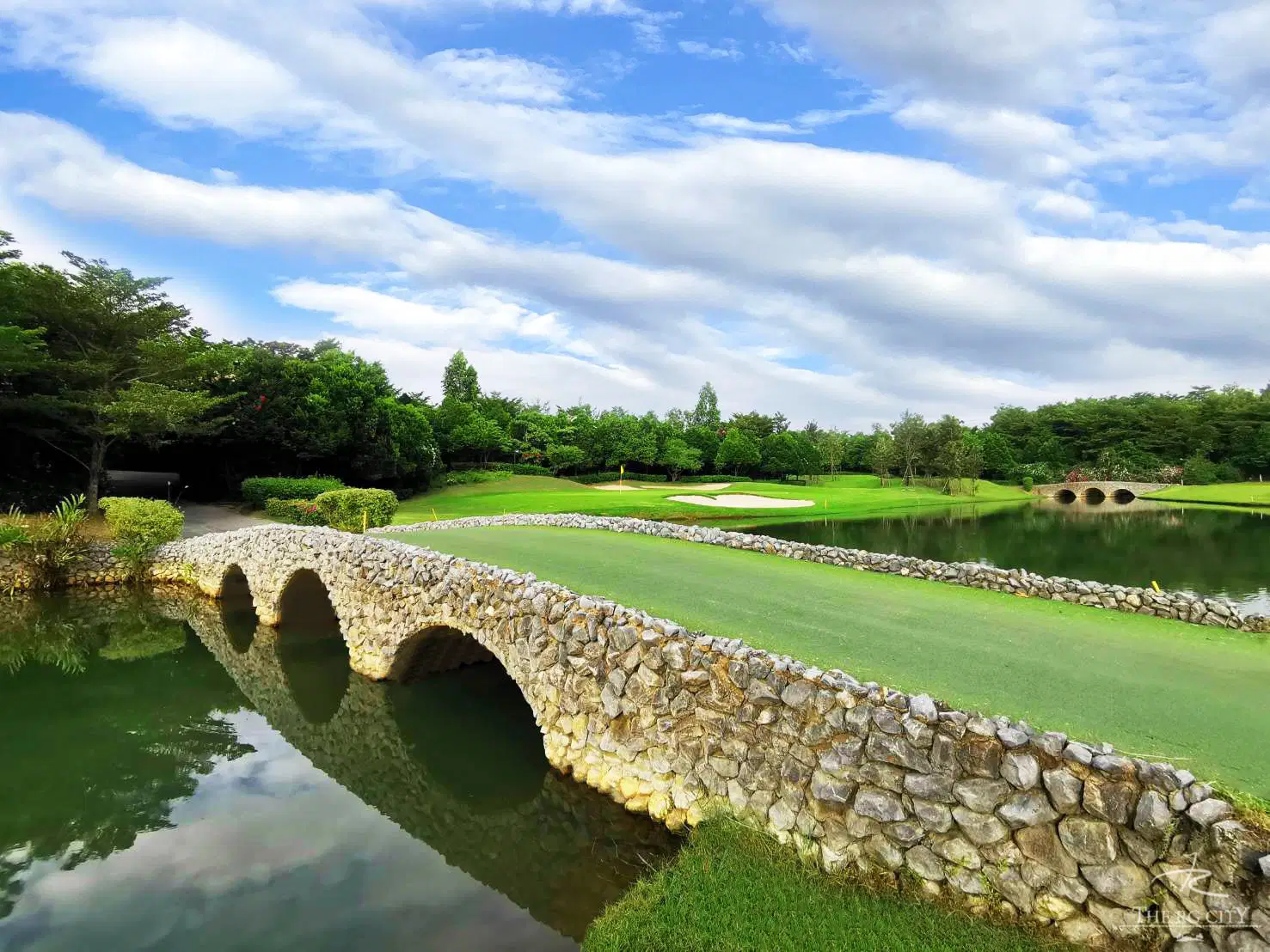 royal gems golf city green
