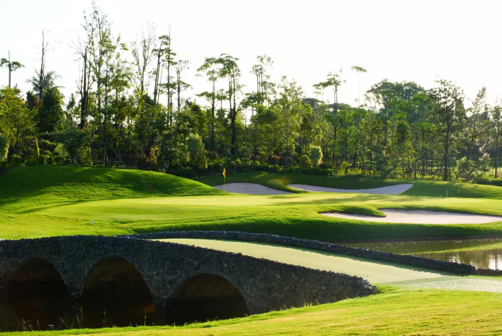 royal gems golf city green5