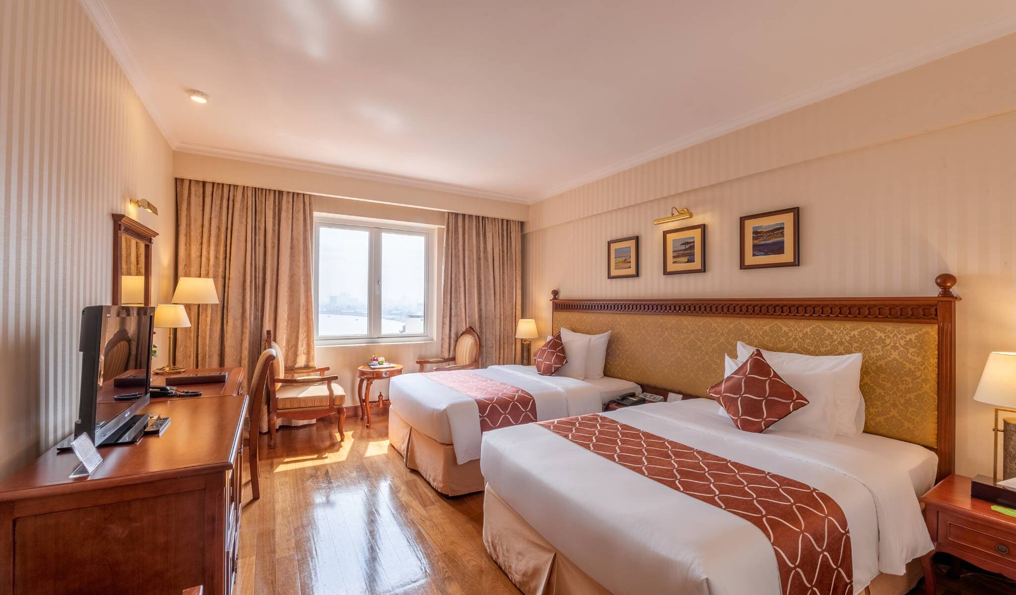 GRAND HOTEL SAIGON 1
