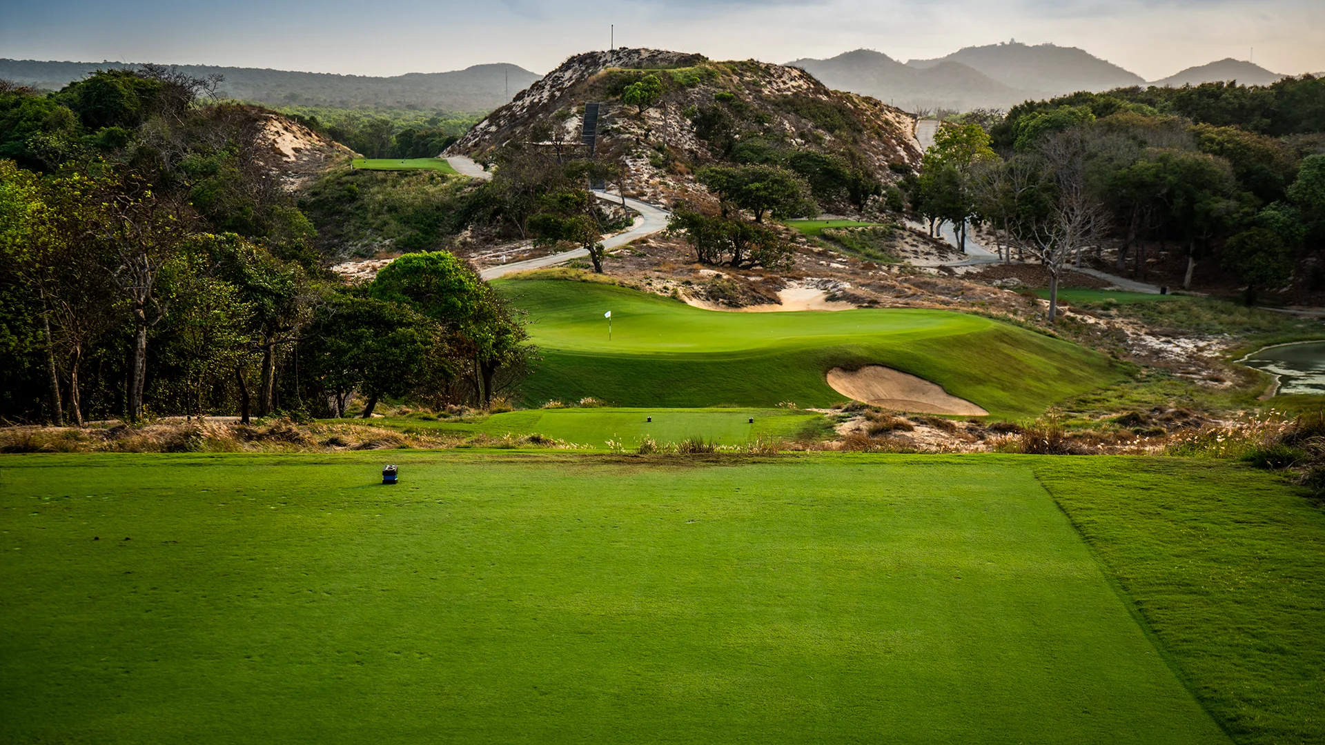 The Bluffs Ground 1 24HOLE No.2 1